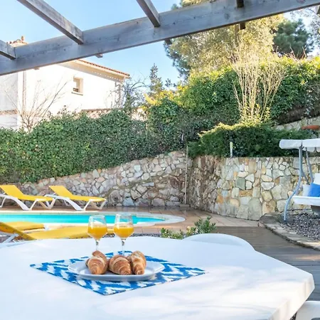 Casa Chalet Con Piscina Prázdninový dům *